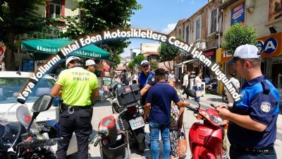 Kırklareli Belediyesi Zabıta Ekipleri, Emniyet Müdürlüğü ile koordineli şekilde Cumhuriyet