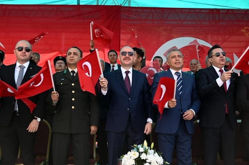 Osmaniye’de 23 Nisan Ulusal Egemenlik ve Çocuk Bayramının 106. yılı